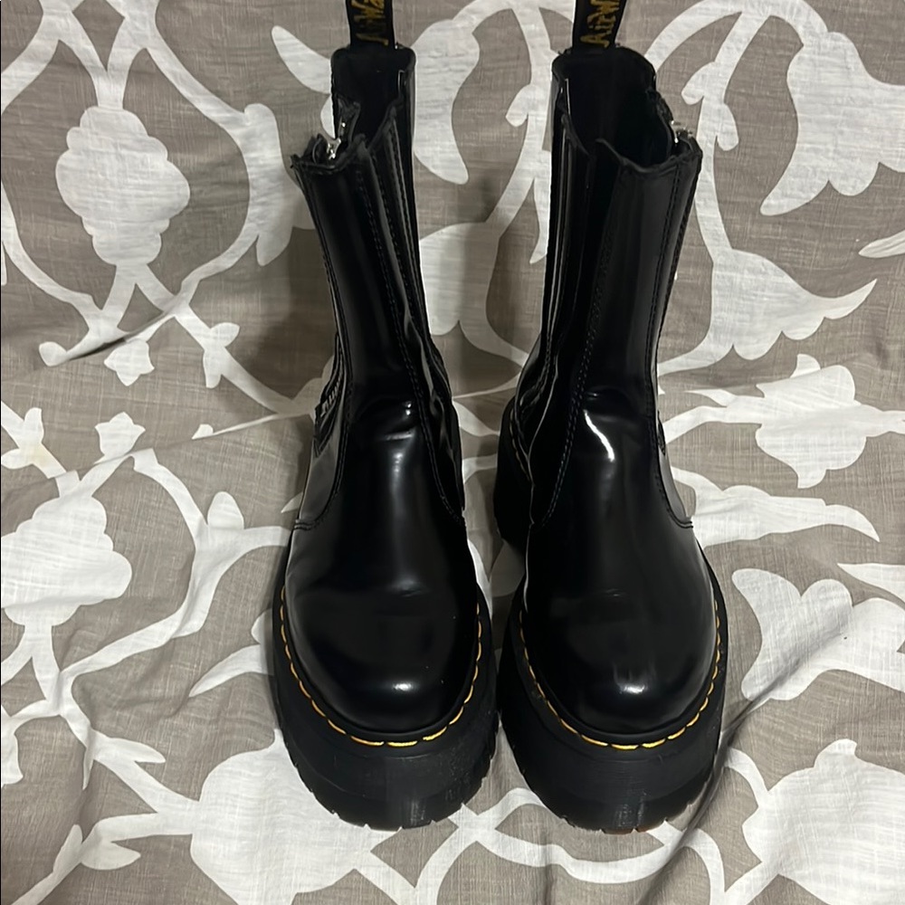 Dr. Martens 2976 Max Chelsea Boot